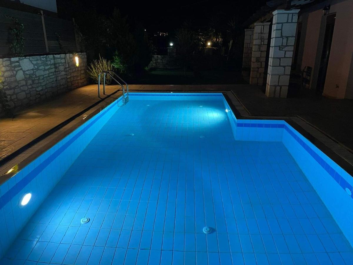 Villa Steki Roumelí 외부 사진