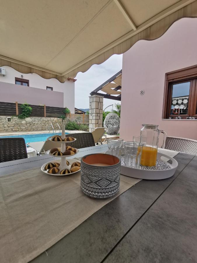 Villa Steki Roumelí 외부 사진